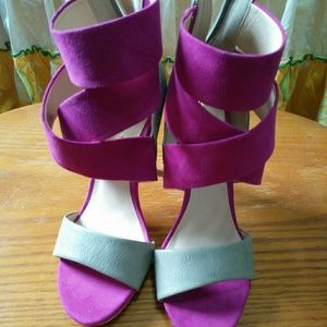 Shoe dazzle heels
